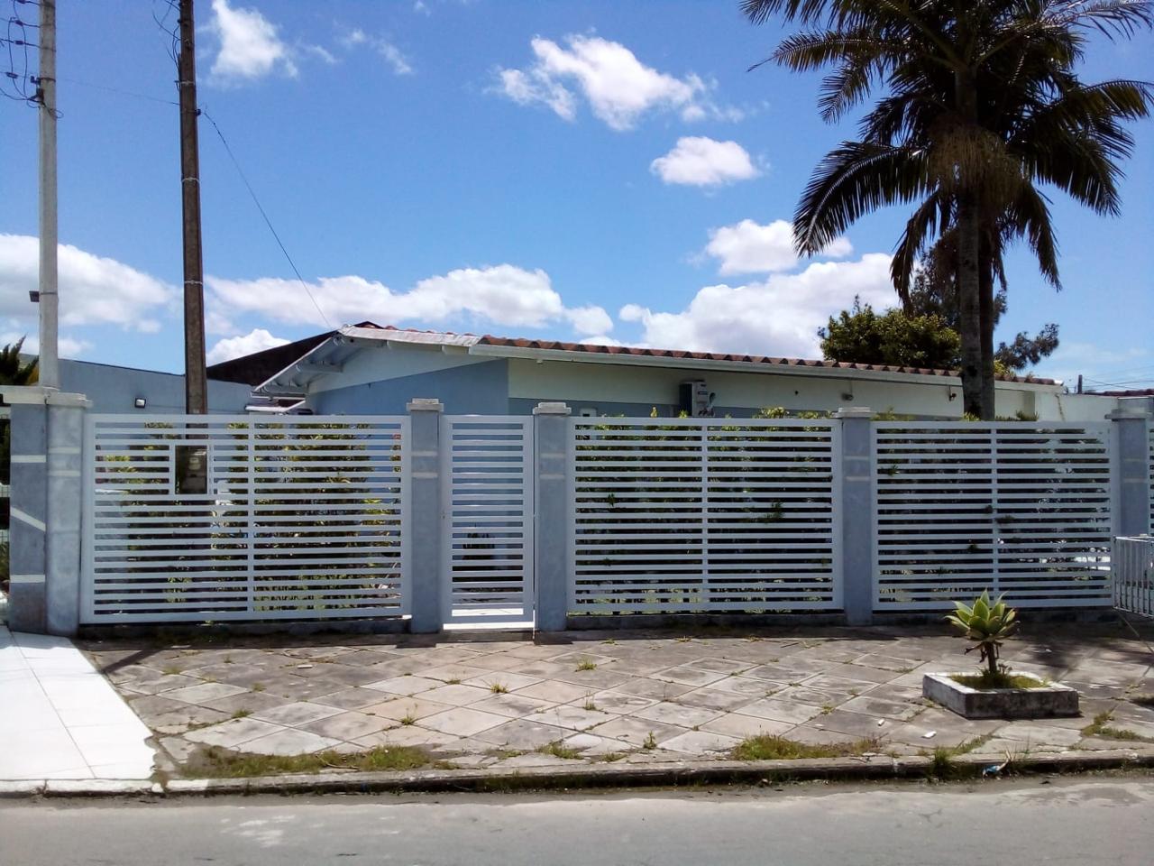 Grade de alumínio branca residencial - Litoral Norte RS